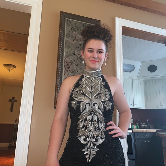 Prom - Picture 3 of 5